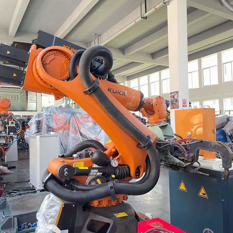 IP 65 Güvenlik ve Kuka Programlama Yetenekleri ile 6 Ekli Kullanılan KUKA Robotları Termeden Pelletize'ye Kadar Tüm İhtiyaçları Tek Durumda Karşılayan KUKA KR210 Robotu