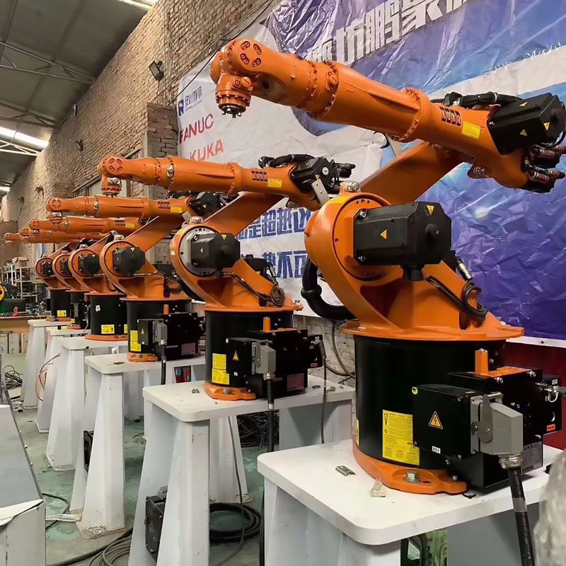 Duvar Montajı Kullanılan KUKA Robotu 6 Eksen ve IP 65 Güvenlik 210kg Süper Yük Kapasitesi!