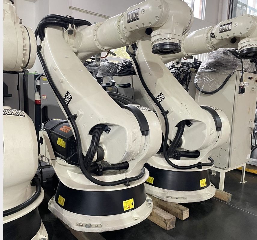 2700 mm erişim Kuka Yazılım kaynak Robotu Hızlı ve hassas kaynak performansı Bu anlaşmayı yakalayın! KUKA KR210 Robotu, üstün püskürtme boyama ve sorunsuz yükleme / boşaltma için tasarlanmıştır