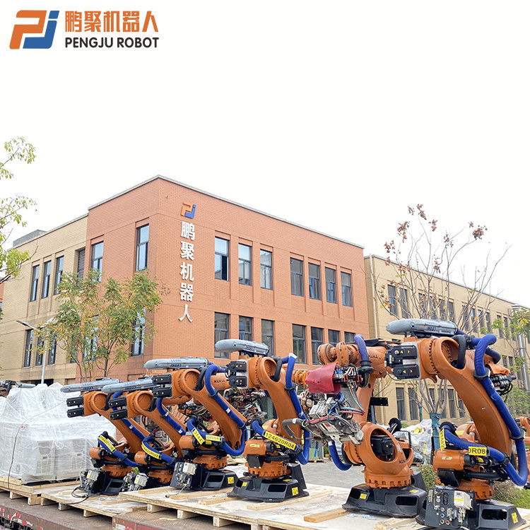 Tekrarlanabilirliği ±0.1 mm'lik Yer Montajı Yükleme Robotu Performansı KUKA KR210 2700mm Ultra Uzun Uçuşlu, Endüstriyel Uygulamalara Tamamiyle Uyumlu Etkin Döşeme ve Kusursuz Pelletizing