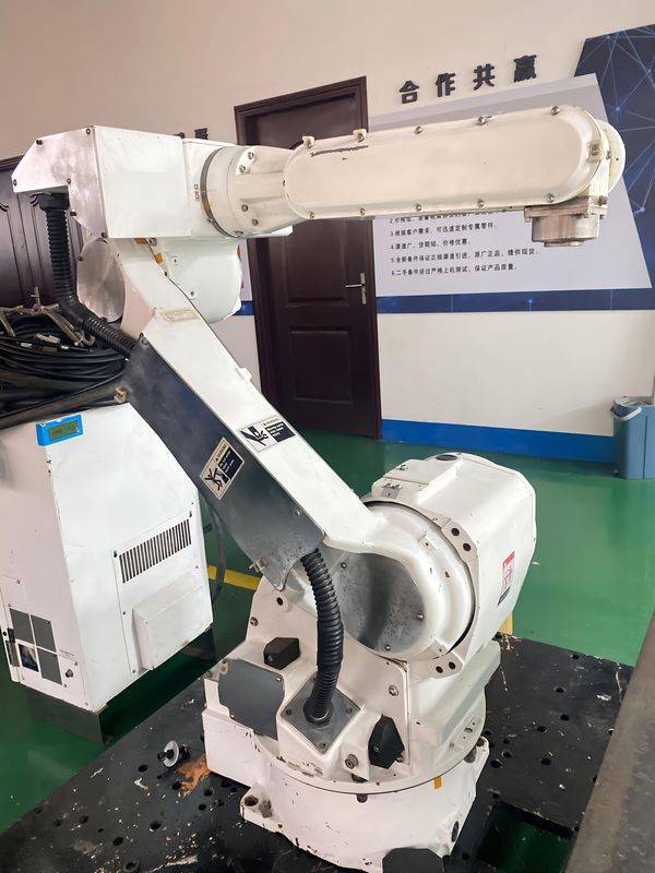 XRC Kullanılmış Robotik Kol Faydalı Yük 20kg Yaskawa CR20 Temiz Oda Robotu, Malzeme İşleme Robotu, Al ve Yer Robotu