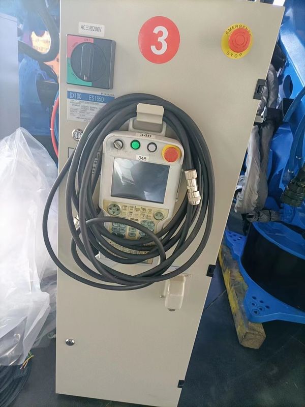 Otomatik Servo Nokta Kaynak Robotu Kol Manipülatörü MIG TIG Robotu Yaskawa ES200D 2650mm Erişim