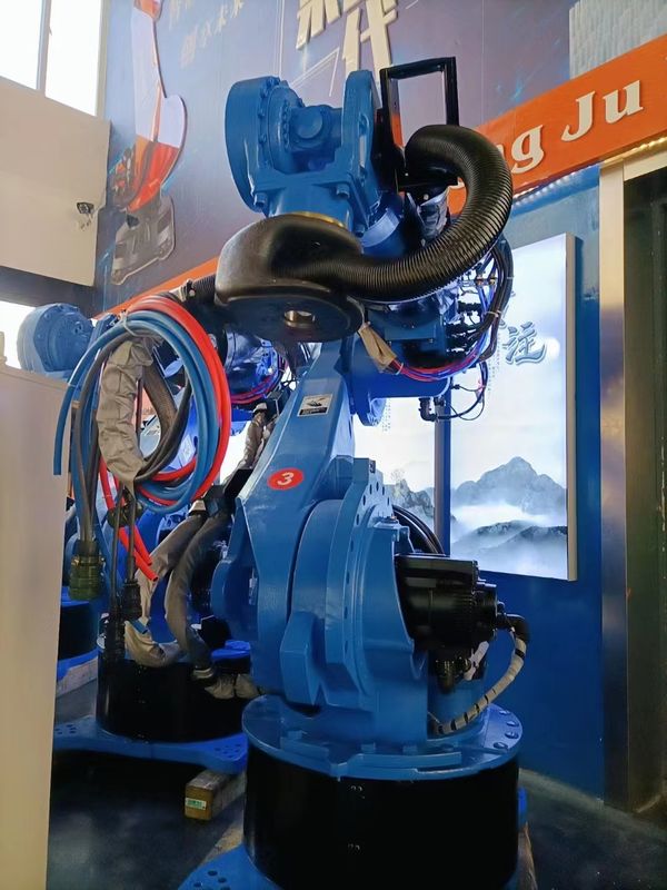 Hızlı ve Keskin ES200D Otomatik Pil Nokta Kaynak Makinesi Yaskawa ES200D Kaynak, Taşıma ve Pelletizasyon Robotu