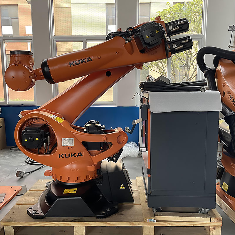 ± 0.06 mm Tekrarlanabilirlik Hızlı ve hassas üretim otomasyonu endüstriyel robot çözümü yayı için C4 Enjeksiyon Robot Kol