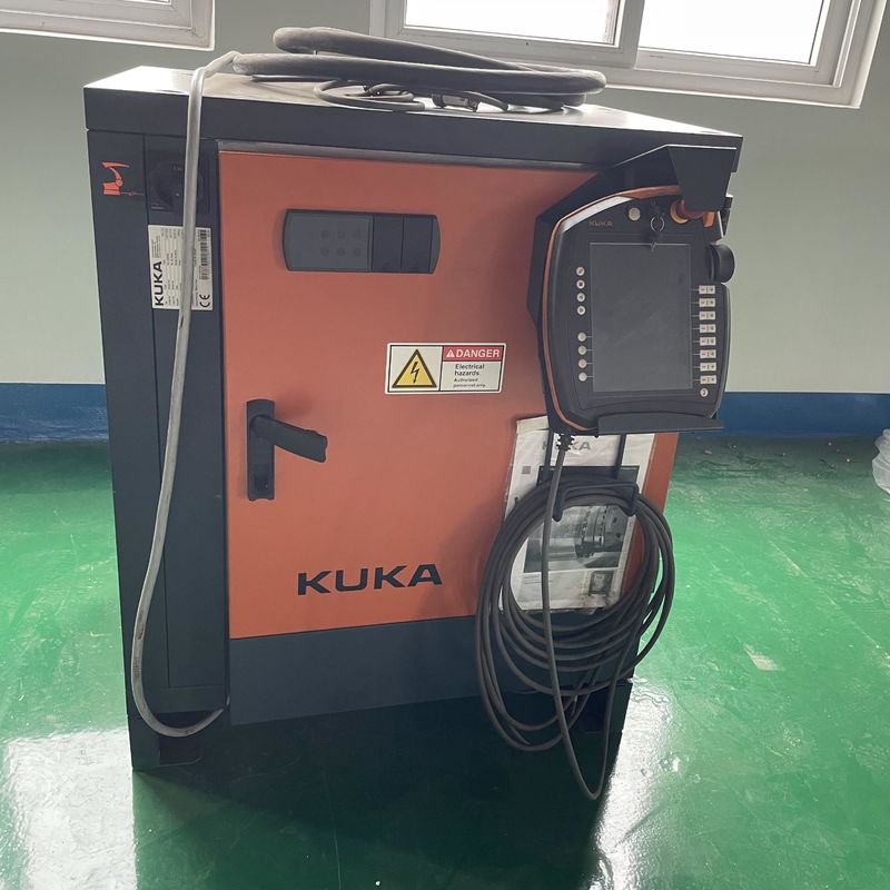 KUKA Kr16 Arc Welding Robot With XP Controller Parçaların yüklenmesi ve boşaltılması Parçaların işlenmesi Endüstriyel Robot Kol
