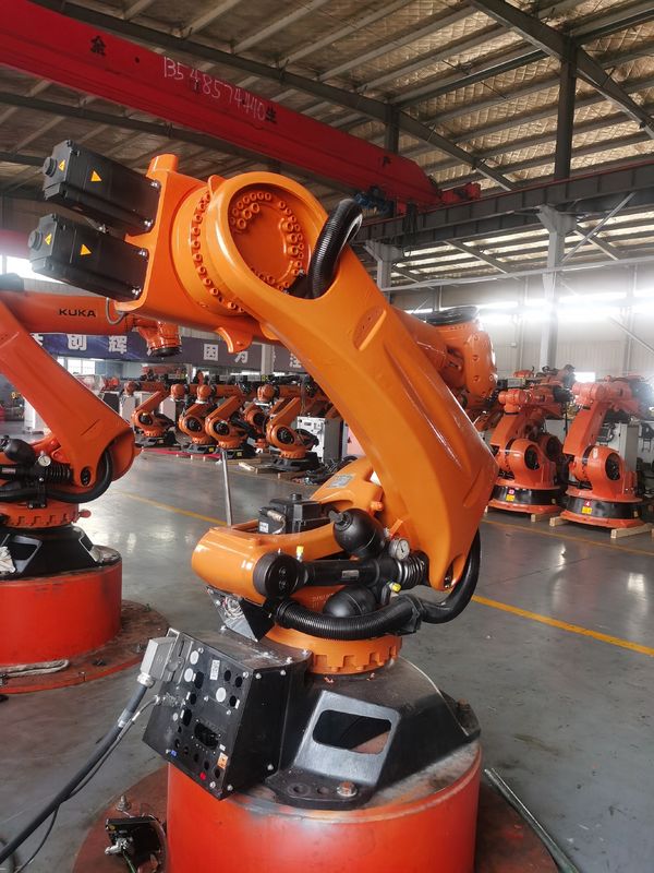 KUKA KR240 R2700 Prime KRC4 Kontrolörü 6 Eksenli Pelletizing Robotu Mükemmel Kombinasyon 2700mm 240kg'lık yük ulaşır