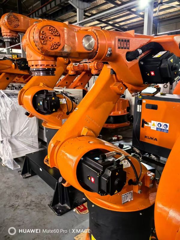 2033 mm REACH KUKA KR60-3 60KG Faydalı Yük Kullanılan KUKA Robotları Malzeme İşleme ve Toplama için