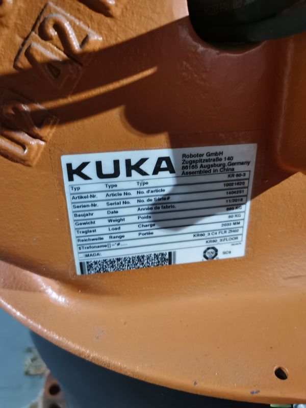 2033 mm REACH KUKA KR60-3 60KG Faydalı Yük Kullanılan KUKA Robotları Malzeme İşleme ve Toplama için