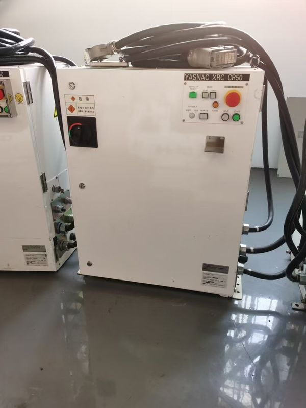 2061mm Reach CR50 XRC 50kg Faydalı Yük Motoman Yay Kaynak Robotu Basın Tending ve parça yükleme / boşaltma için