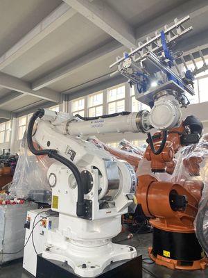 İkinci El Yaskawa CR165 Taşıma ve Paletleme Robotu Çok Fonksiyonlu Altı Eksen