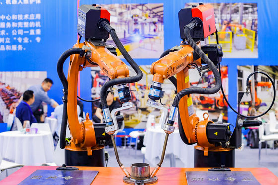 İkinci El KR5 R1400 Ark Kaynağı Robotu Düşük Yük