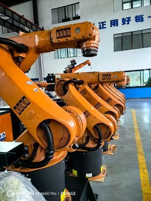 KRC4 Kontrolör dahil Kullanılmış KUKA Robotlar KR60-3 60kg Faydalı Yük 2033mm Yükleme Elleme Kesme ve Montaj